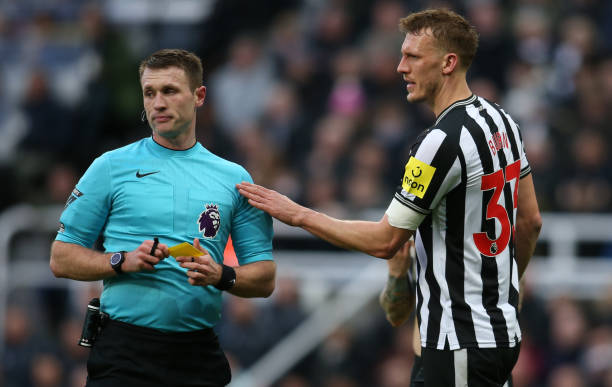 助攻边锋萨 助攻边锋萨